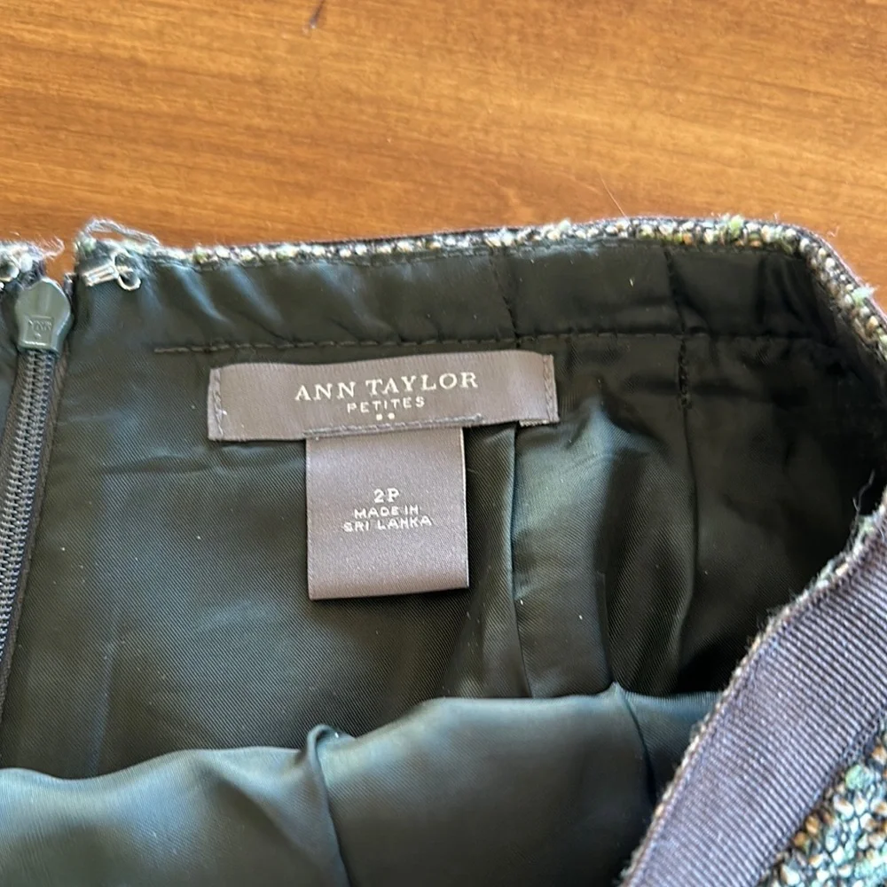 Ann Taylor Factory boucle brown and green skirt - Picture 2 of 4